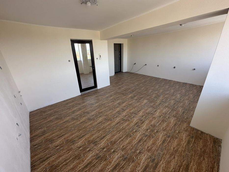 Продава се Едностаен апартамент в Бургас, Долно Езерово - 40 кв.м за 975 €/кв.м - Снимка #4