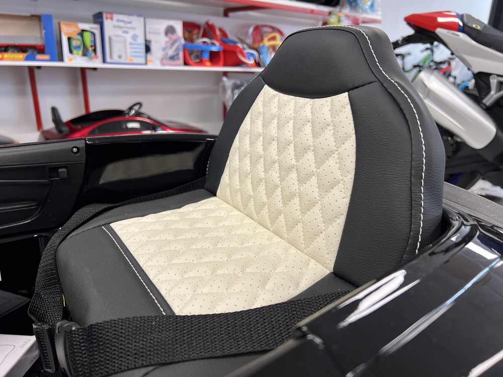 Детска акумулаторна кола Audi R8