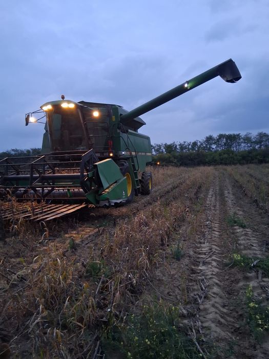 Vând combina john deere 2054 sau schimb cu tractor