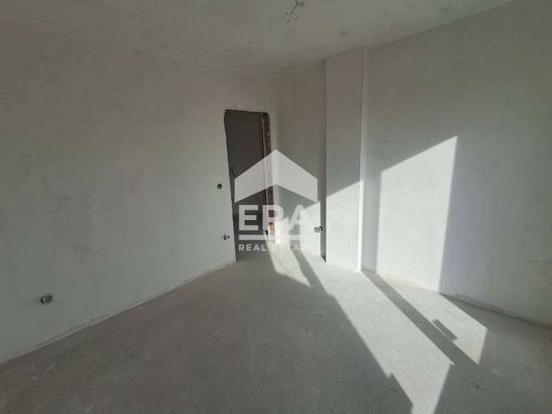 Продава се Тристаен апартамент в Варна, Аспарухово - 105 кв.м за 923 €/кв.м - Снимка #9