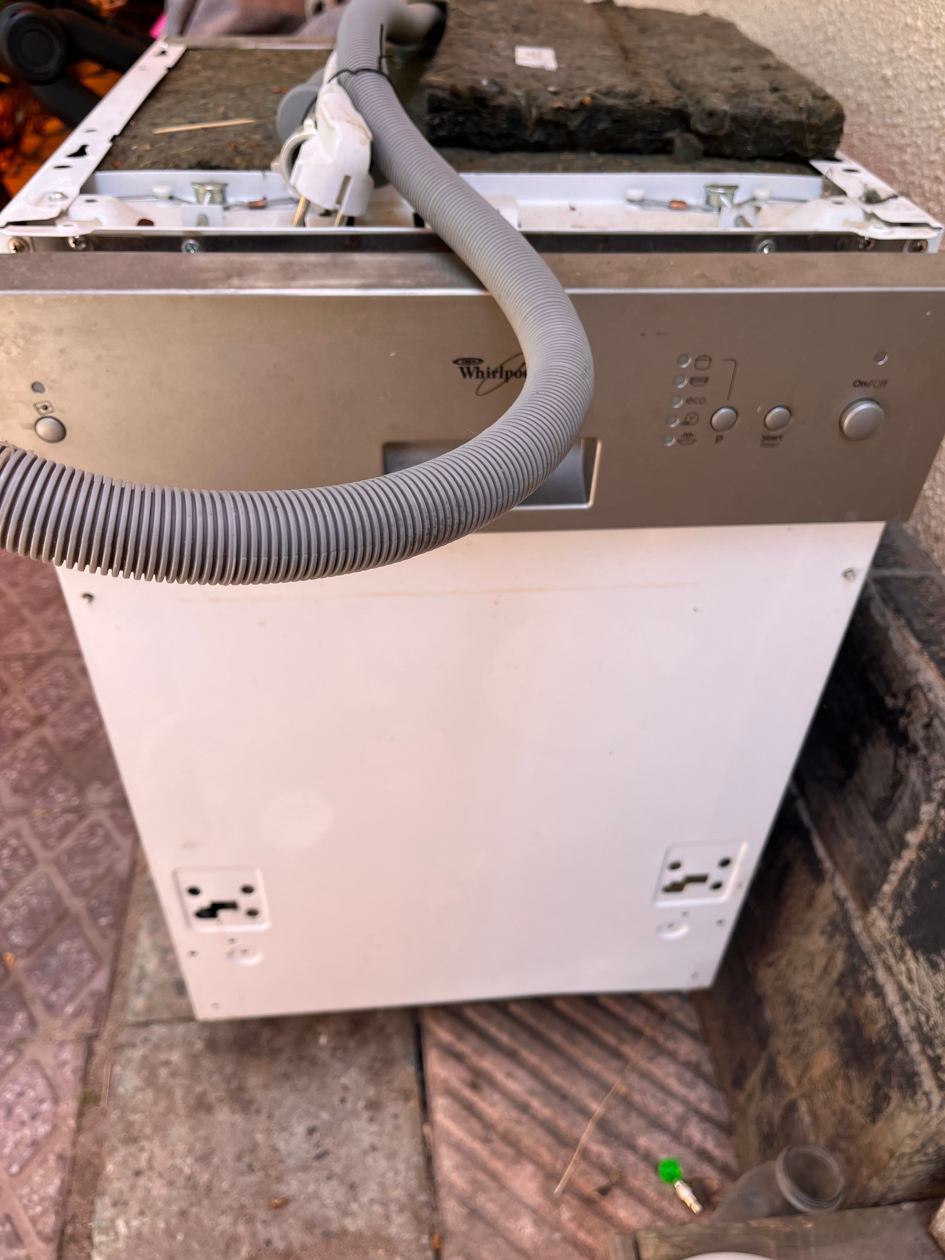 Посудомоечная whirlpool