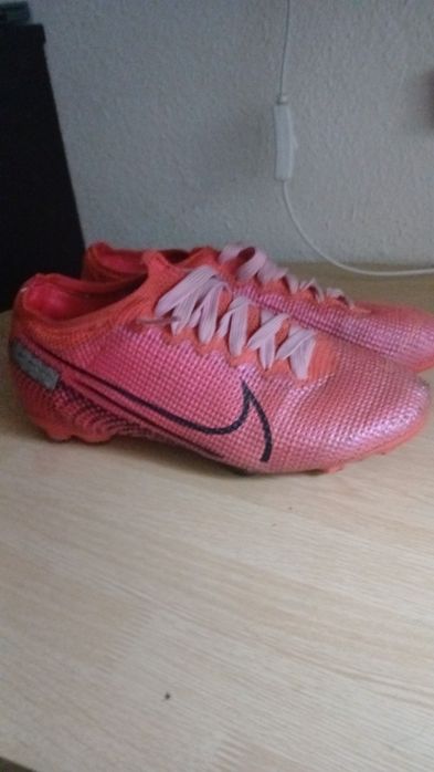 Ghete de fotbal nike mercurial vapor elite