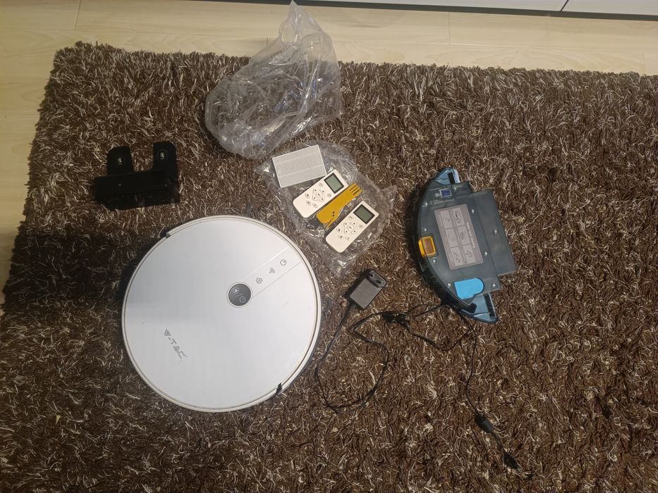 Aspirator robot inteligent