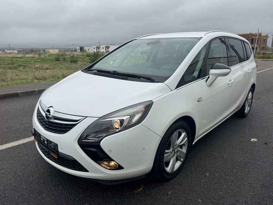 Opel Zafira 1.6 Diesel *2016* Euro 6 / Navi / Volan Incalzit /165.000