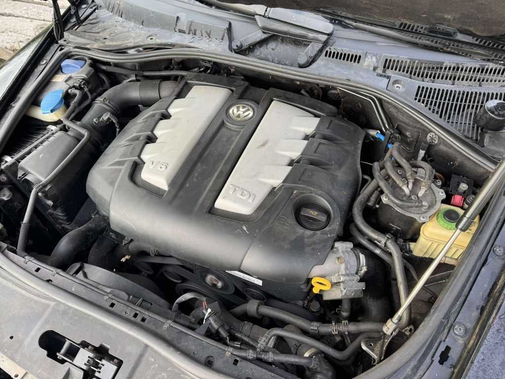 Dezmembrez touareg 30d automata