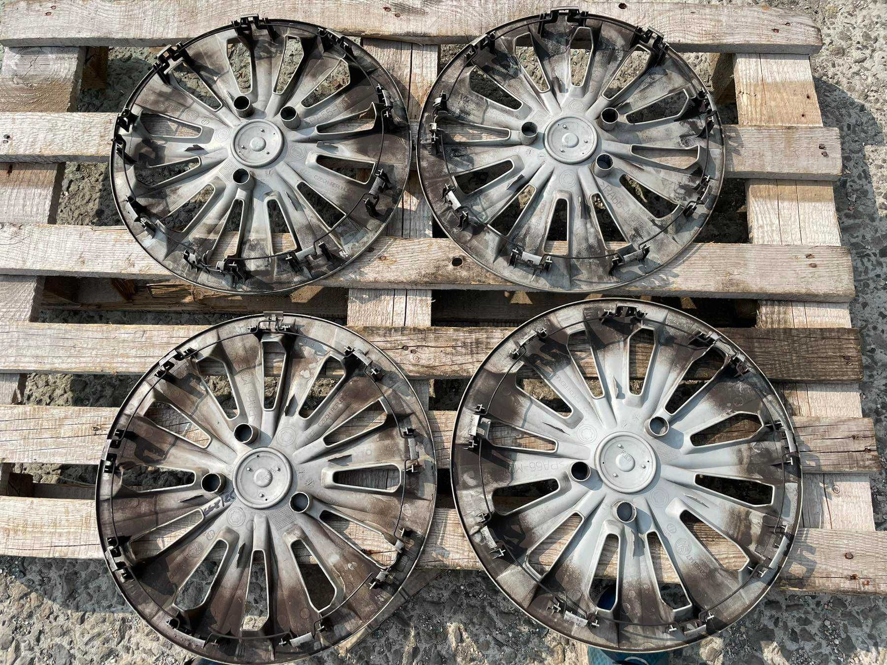 15 цола Тасове VW Jetta Golf Volkswagen 5G0601147 Оригинал
