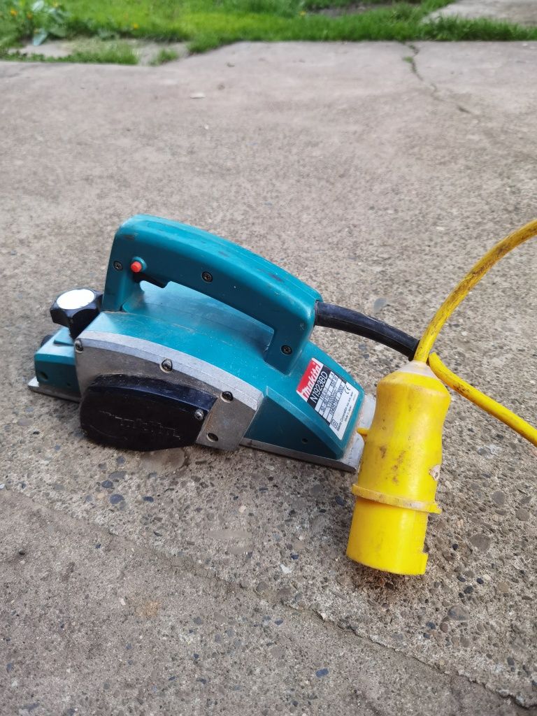 Rindea pentru lemn Makita 110v