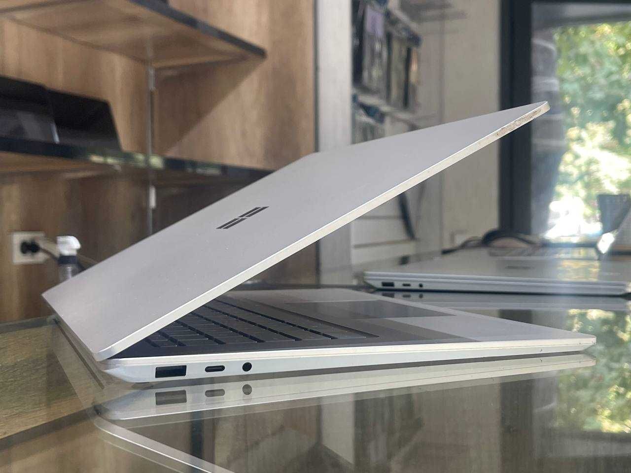 Microsoft surface laptop 4 CORE i7-1185G7 ram 16 ssd 256