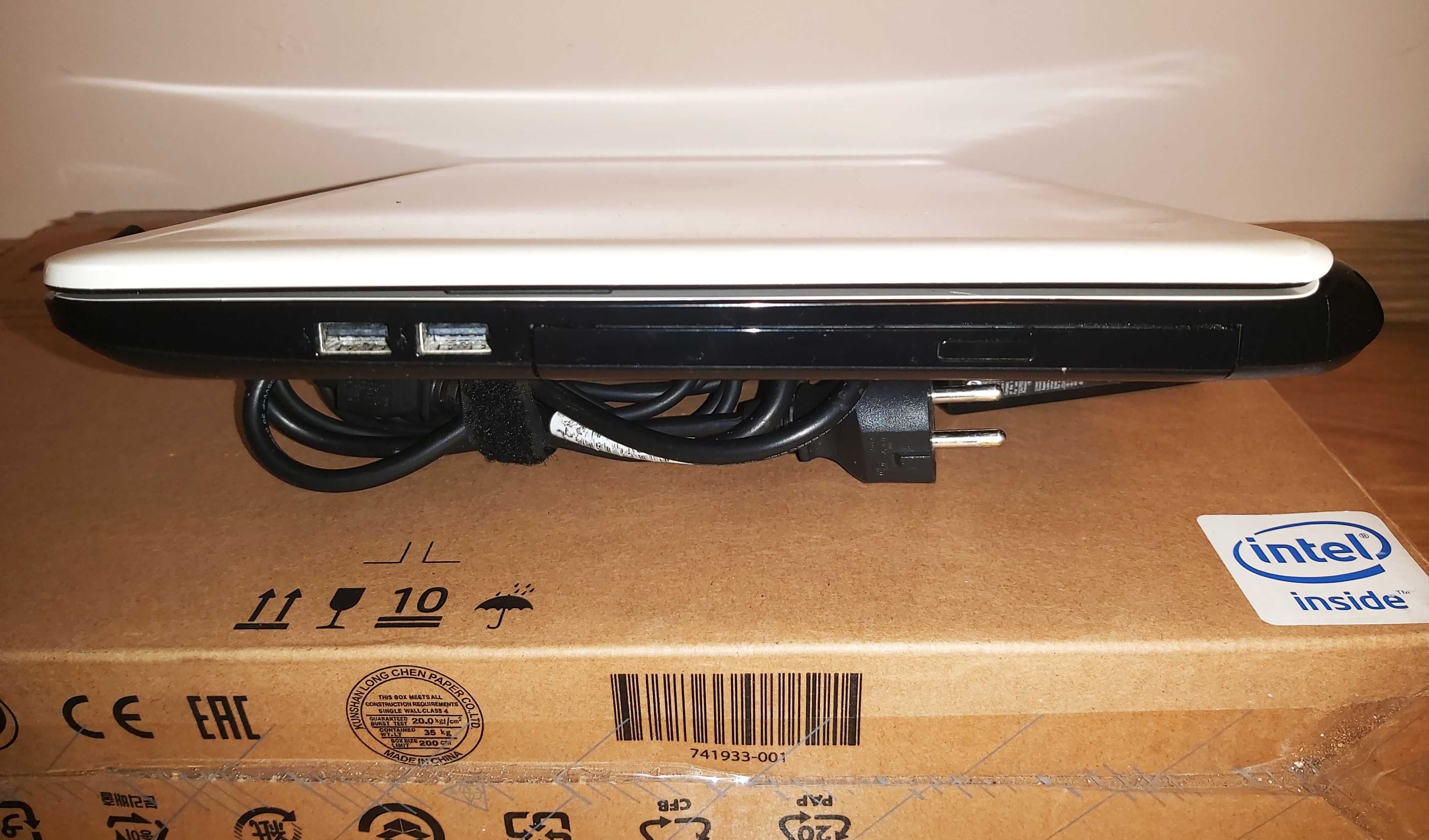 Vând sau dezmembrez laptop HP 15R030SQ