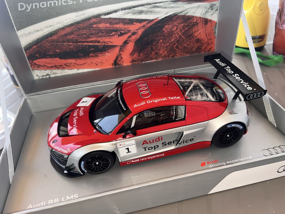 Macheta auto 1 18 , Audi R8 LMS , Spark , nu autoart
