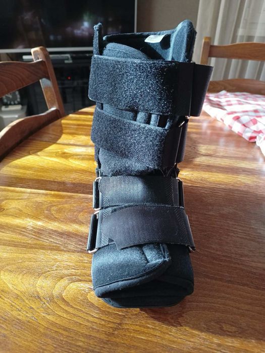 Ортеза ботуш 35-41 номер + подарък патерици