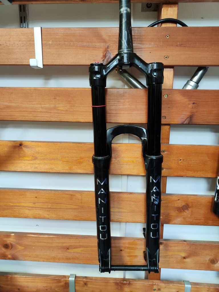 Rockshox Superdeluxe ultimate 230x60/62.5 с megneg; Manitou Mezzer pro