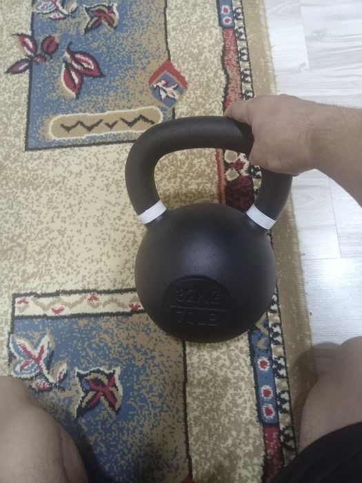 Продам или обмен новую гирю 32кг