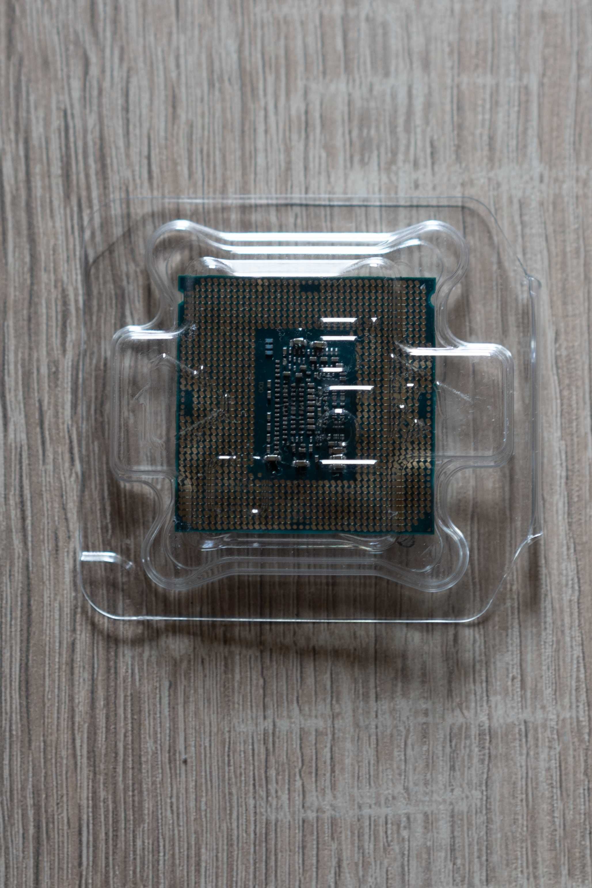 Процесор Intel i3-8100, socket 1151