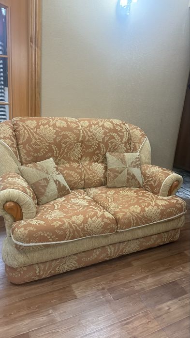 Продам Диван 3-2-1