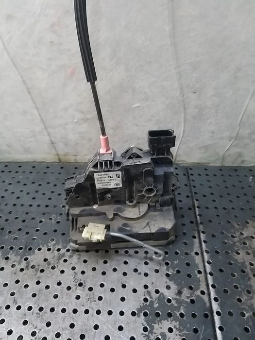 Broasca usa stanga spate opel corsa e x15 13431842 c29353100 0325407955