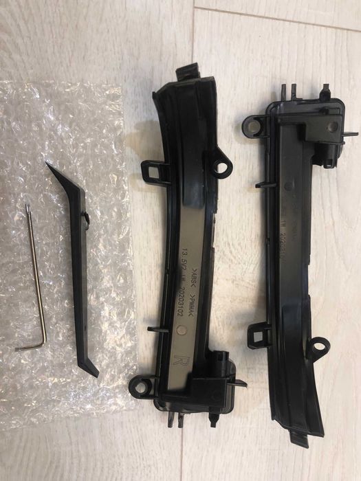 Semnalizare Led Oglinda Dynamic BMW F01 F02 F06 F07 F10 F11 F12 F13