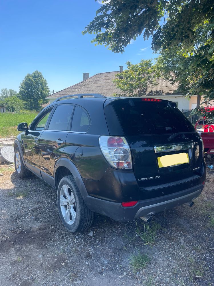Dezmembrez chevrolet captiva 2.0