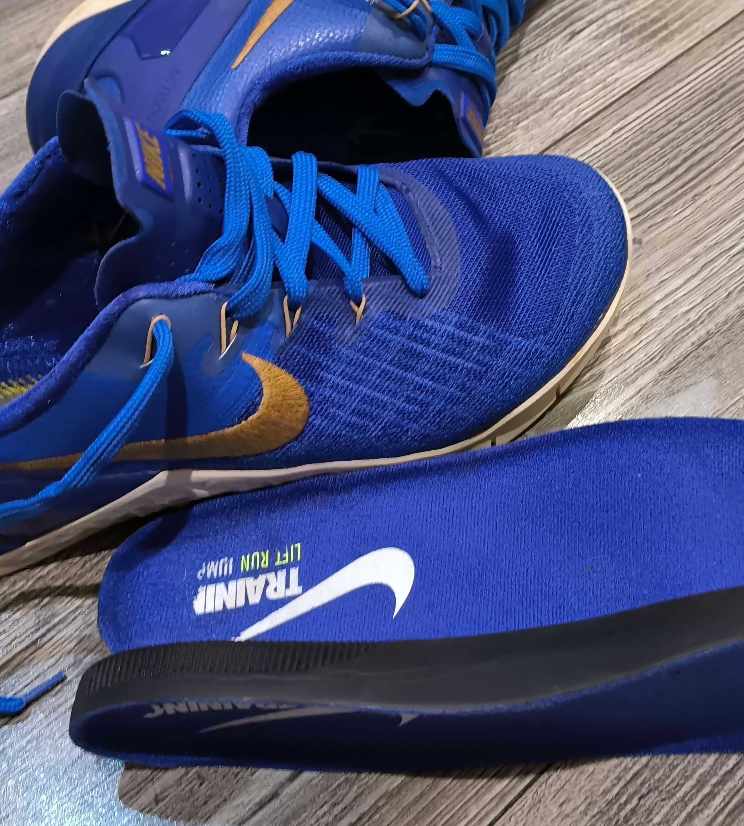 Продавам Nike Metcon 3 Royal Reign номер 47