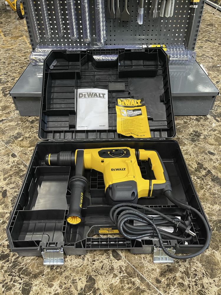 Трёхрежимный перфоратор SDS-MAX DeWalt D25481K-QS
