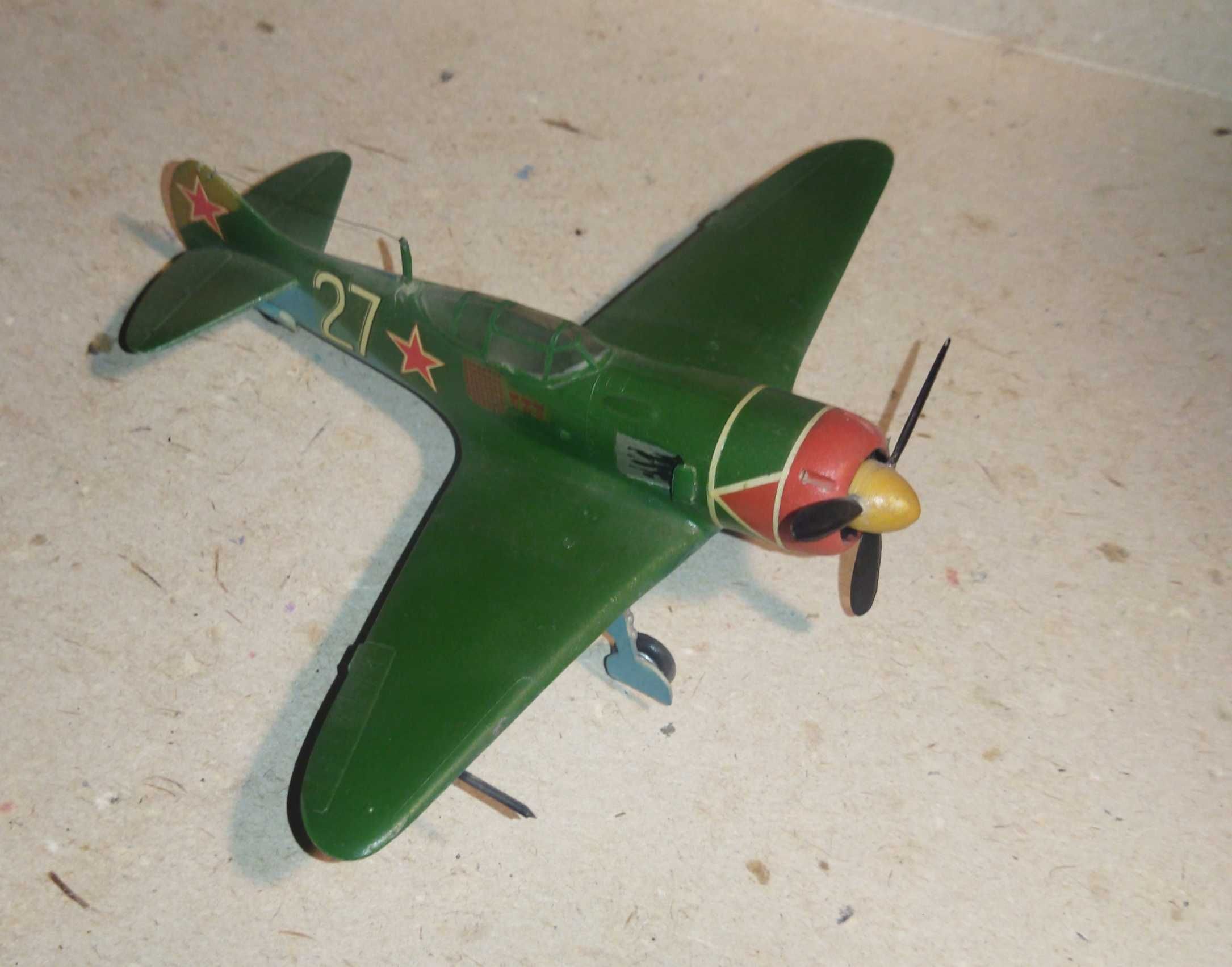 подарочная модель самолёта Ла-7 NOVO 1/72 СССР!
