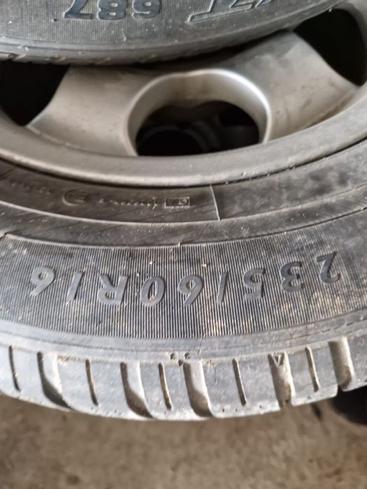 Vand 3 jante aluminiu + 1 tablă si cauciucuri 235  60 r16 suzuki grand