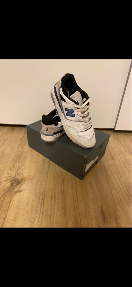 Adidași new balance 550