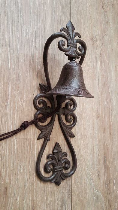 Изящна Чугунена камбана с наклон. Последен брой!