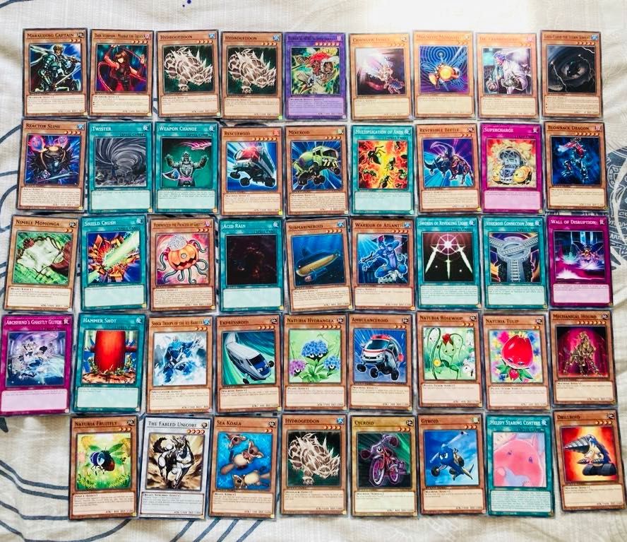 Предлагам Yu-Gi-Oh карти