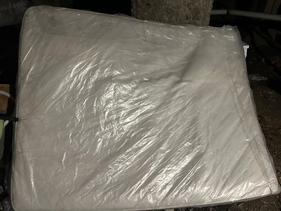 Продам матрац 160*200