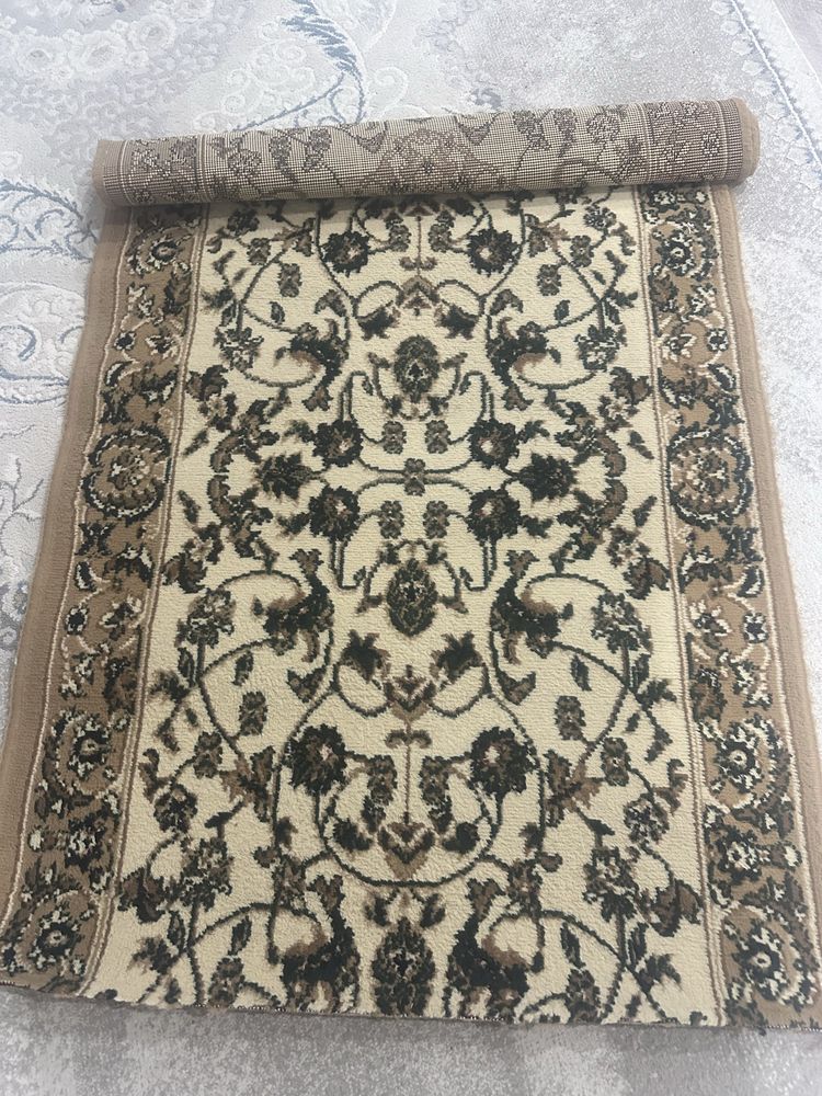 Продам дорожки для прихожей