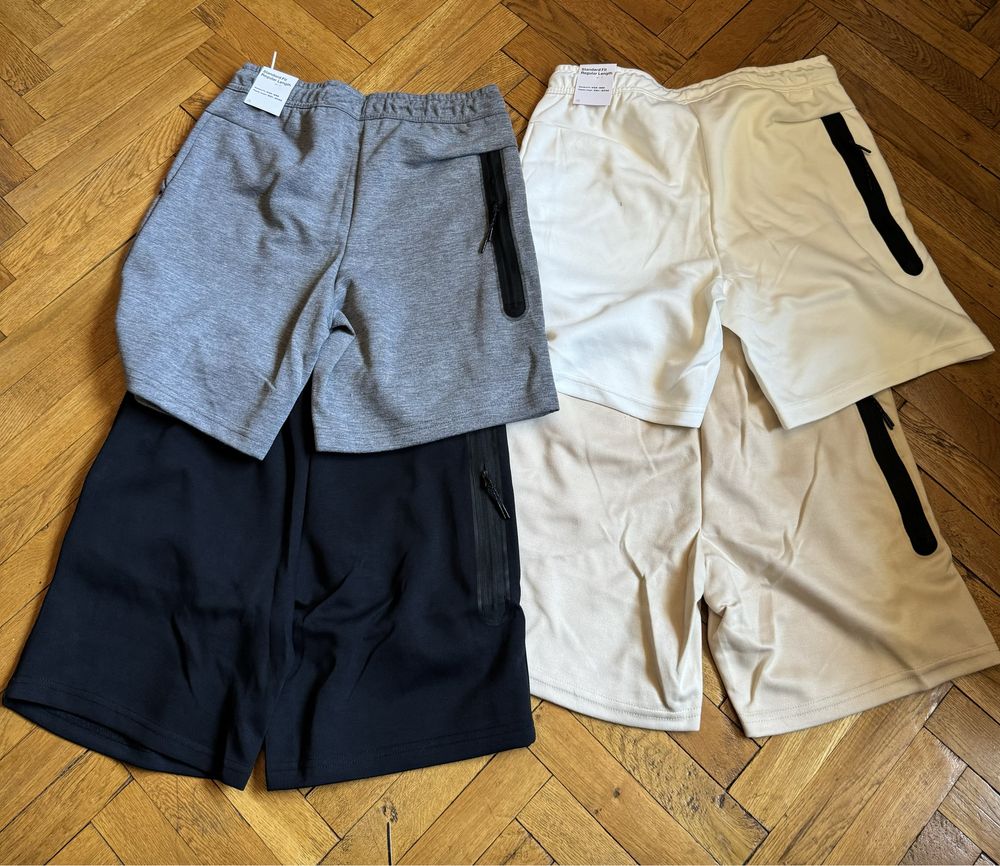 Pantaloni scurti Nike tech fleece