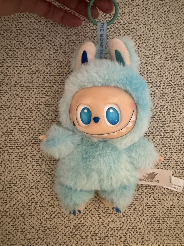 Labubu ключодържател
