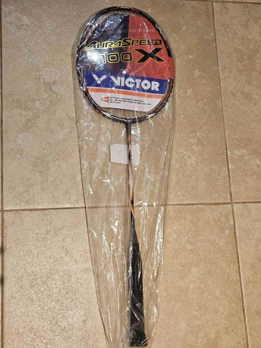 Бадминтон ракета Victor Auraspeed 100x