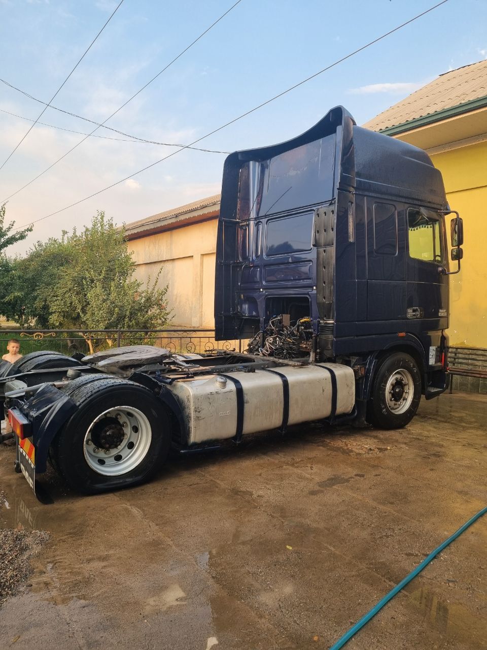 Daf sotiladi yili 2002