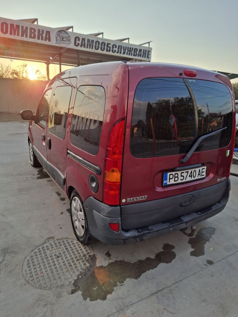 Рено Kangoo 1.2 бензин много икономична