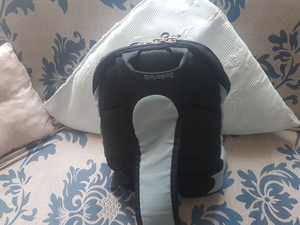 Продавам 3  раници.
