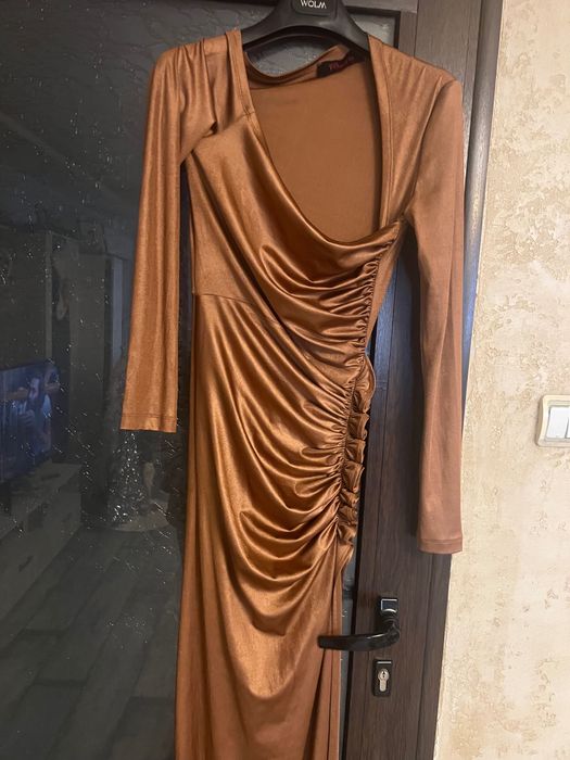 Cliche рокля/ пола