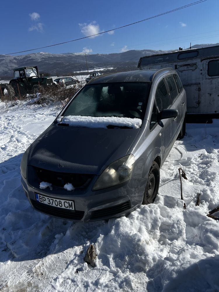 Опел зафира 1.9 cdti НА ЧАСТИ