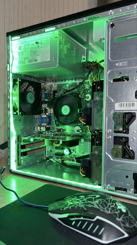 Игровой компьютер Core i3/8GB/HDD/GT 440 + 19 дюйм монитор/ЦЕНА ЗА ВСЁ