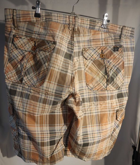 Кариран къс панталон / XL