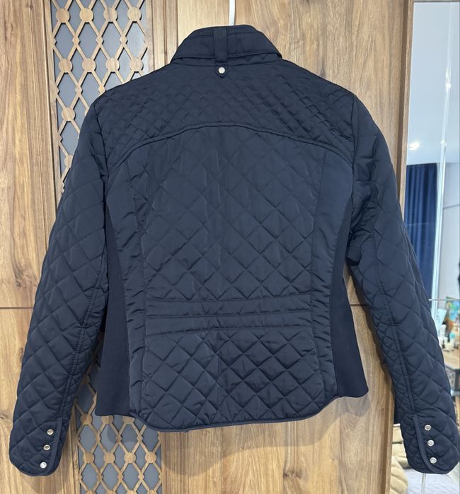 Тъмносиньо преходно яке ZARA