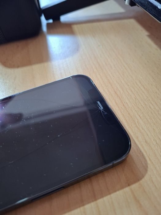 Vând iPhone 12 Pro Max