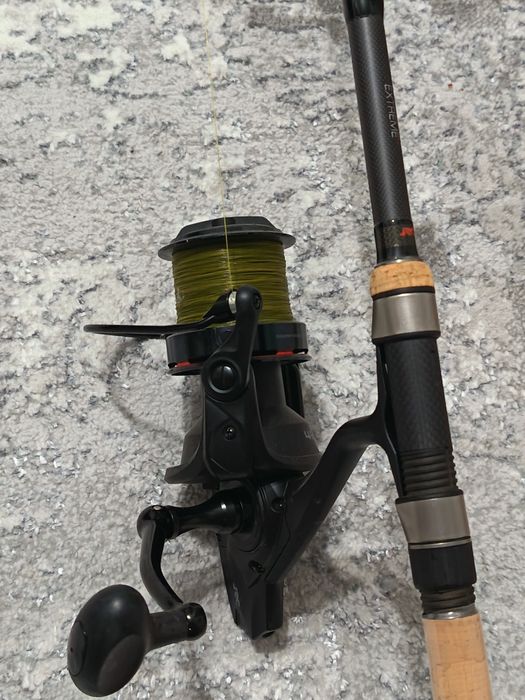 Lanseta JRC Defender Cork, 3.60m, 3.00lbs, 2 buc +Mulineta JRC XTX LC