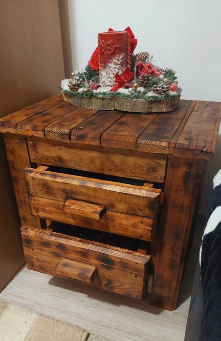 Set de 2 noptiere cu sertar din lemn masiv