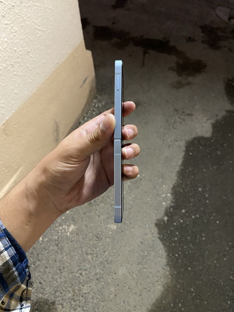 Samsung Z Flip 6