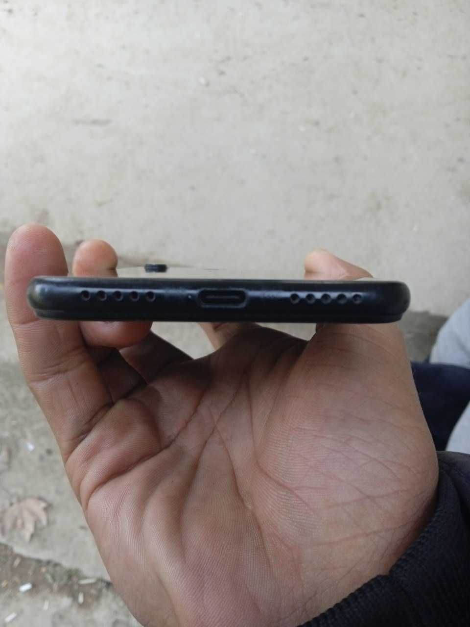 Redmi note 7 64 4 telni holati juda yaxshi usta kormagan