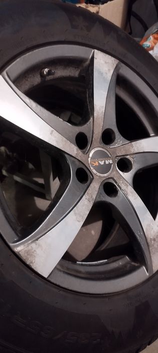 Зимни гуми DYNAMO 235/65 R17 + джанти Toyota RAV4, Honda CR-V, Nissan