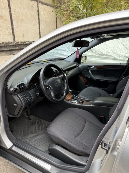 Mercedes-Benz C класс w203 komperssor