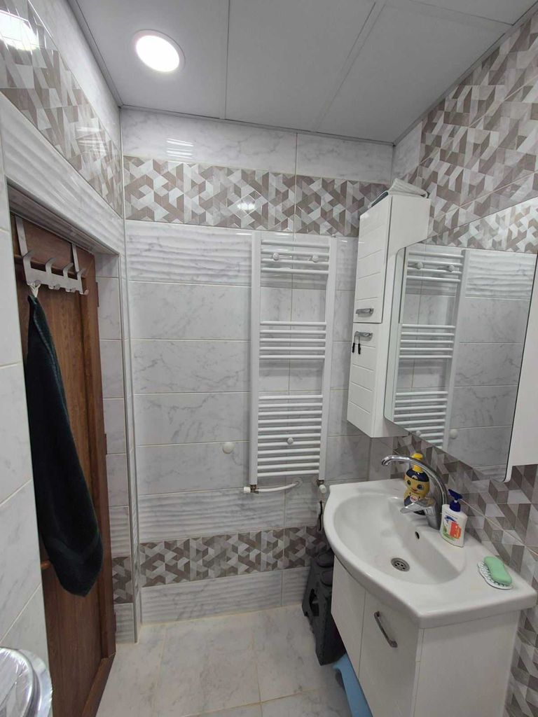 Продава се Двустаен апартамент в Разград, Център - 78 кв.м за 1896 €/кв.м - Снимка #17